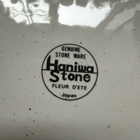 Large Vintage Stoneware Plate - Picture 12 of 13